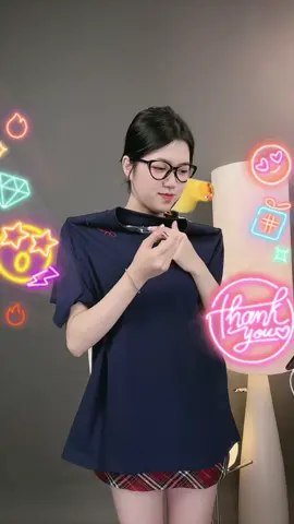 Cảm ơn bạn, QuoccDungg❤️! Đây là lần đầu tiên tôi nhìn thấy Quà tặng này trong phiên LIVE của mình.@QuoccDungg❤️ #livegift #naughtychicken #gàngỗnghịch 