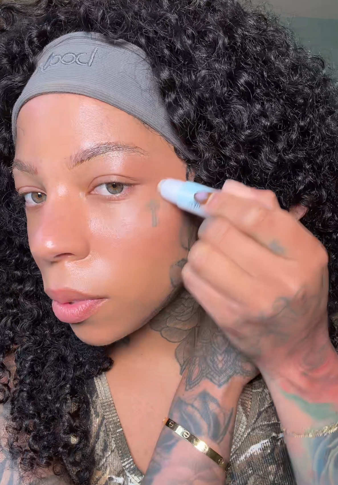 #glassskin #makeup #beauty #hauslabs #summermakeup #dewyskin 