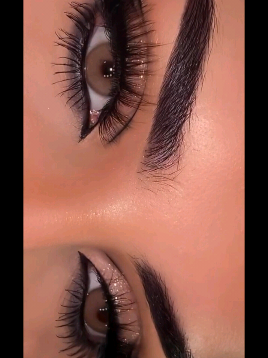 Glam&Glittery eye makeup tutorial for beginners 🖤✨💋 #eyelinertutorial #Eyeliner #fypviraltiktok🖤シ゚☆♡ #fypviralシ #foru #smokyeye #smokeyeye #darkmakeup #makeupideas #eyemakeuptutorial #eyemakeuplook #goviral #goviraltiktok #unitedkingdom #forupage #foruoupage #wingedeyeliner #wingliner #makeup #eyemakeup #glittermakeup #arabianmakeup 