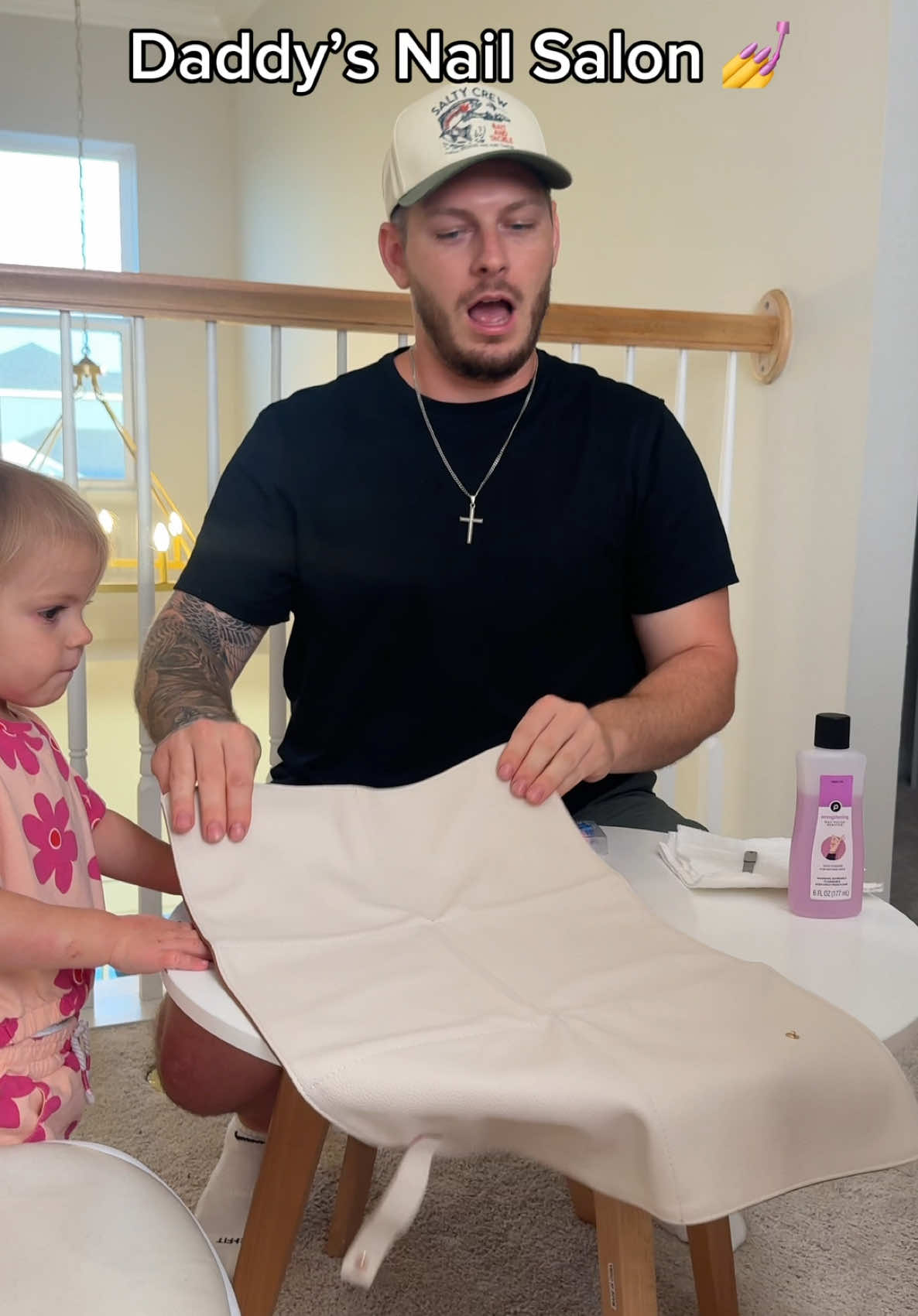 Daddy’s nail salon 😂 Like for part 2 💅 #comedy #funny #dad #cute #daughers #comedy #parentsoftiktok #parents #girldad #nails 
