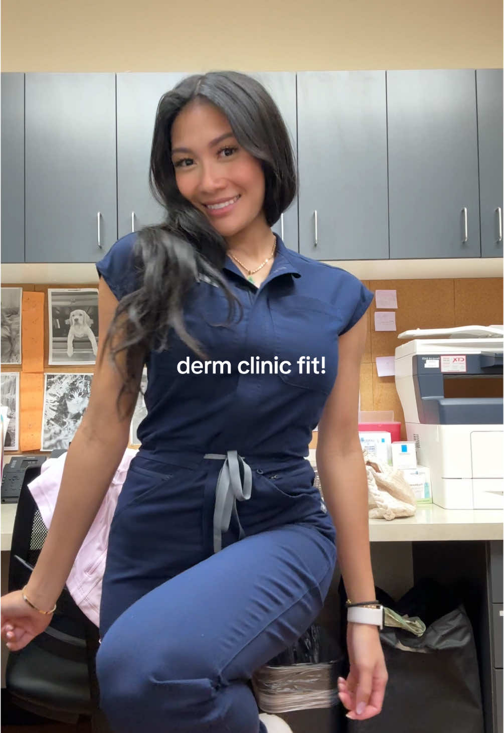 me 🤝 scrub jumpsuits 🙂‍↔️🌸  #fyp #foryou #OOTD #scrubs #dermatology #workoutfit #medicine #premed #healthcare #doctor #prepa #justagirl #medical 