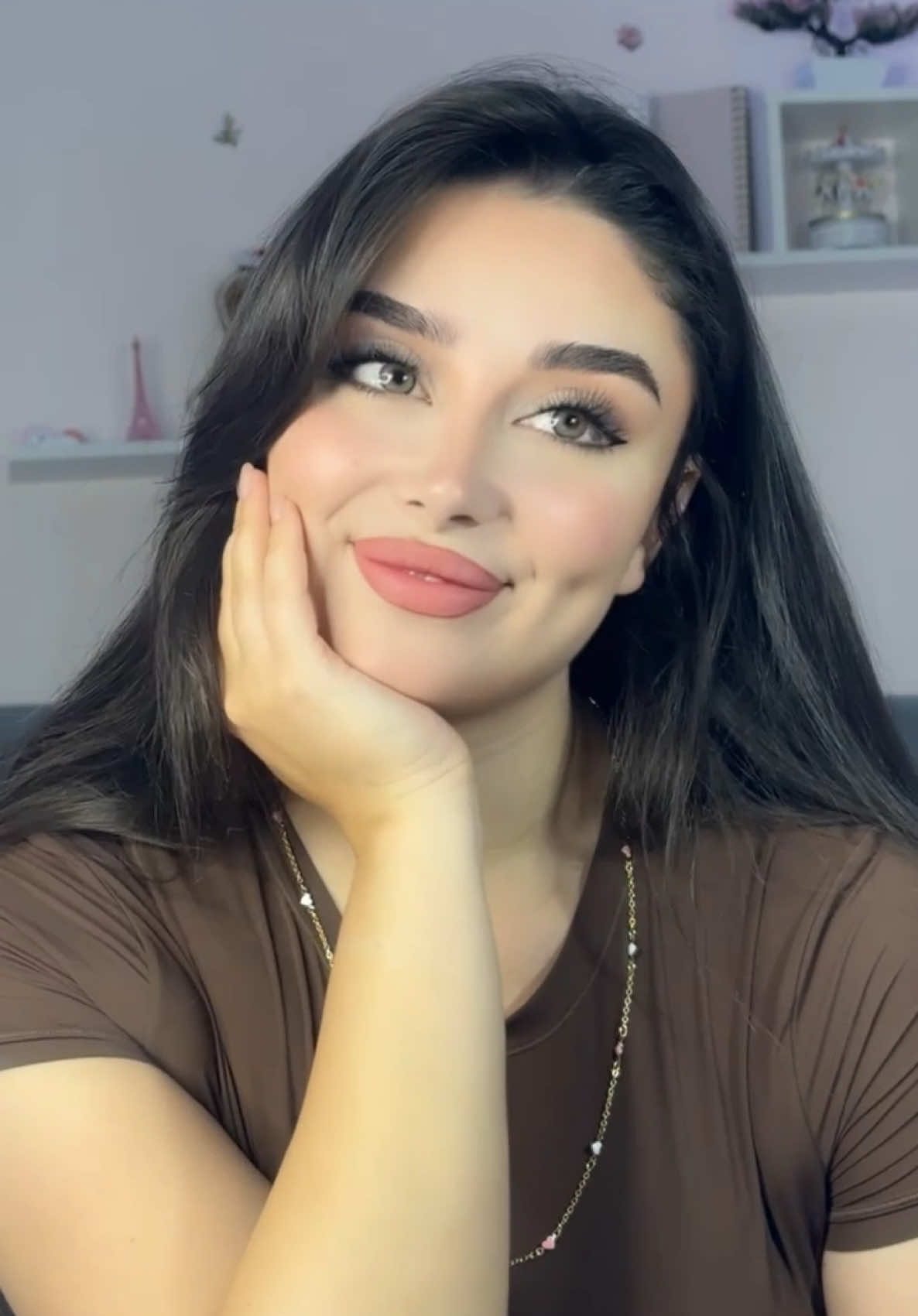 الغنية كلها عسل 🍯  