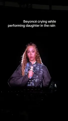 She is so iconic #beyonce #metlife #cowboycarter #beyhive 