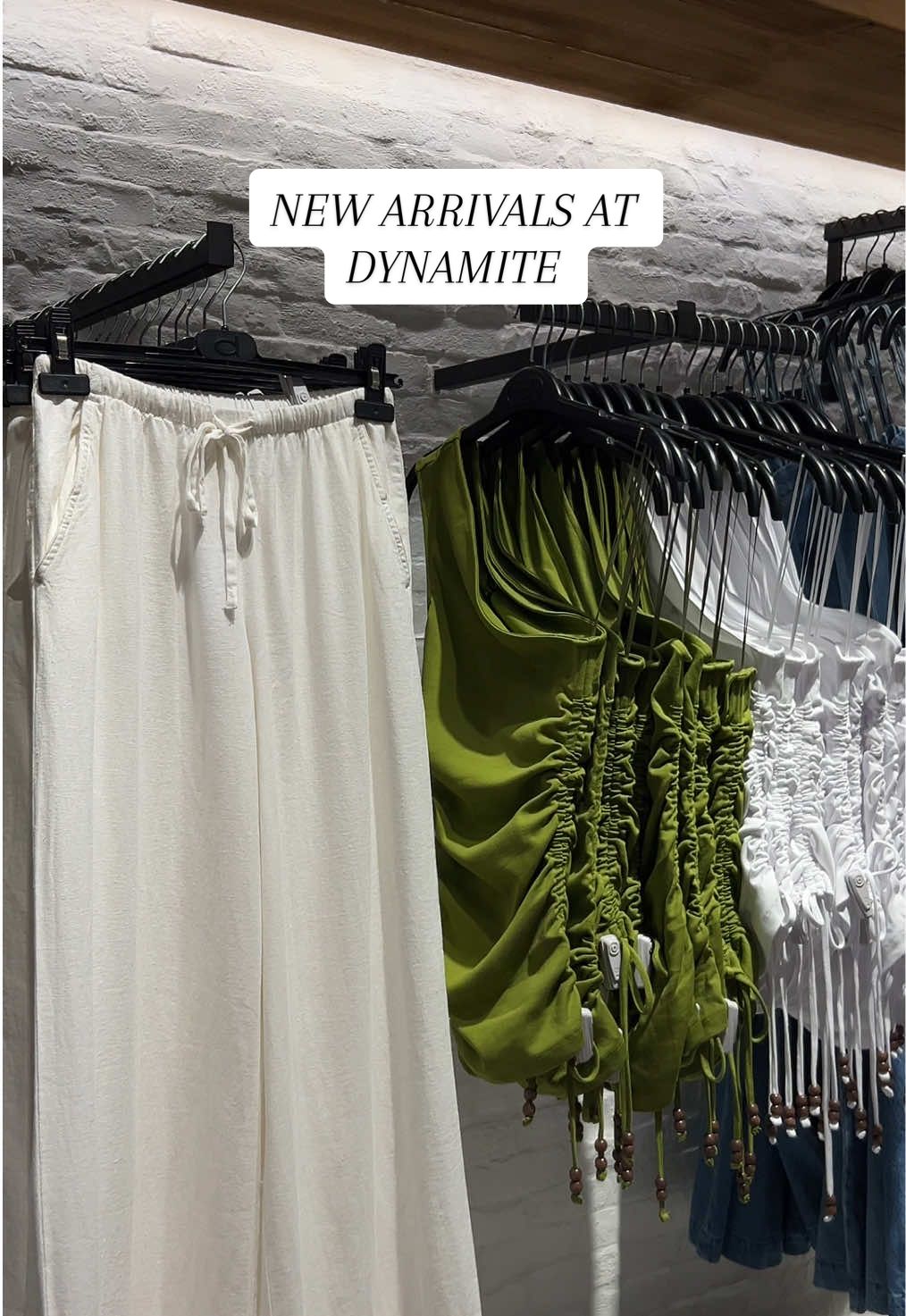 This collection is so beautiful 🌿✨💚 @D Y N A M I T E  #dynamiteclothing #dynamitestyle #dynamitefam #dynamitepartner #spring #springfashion #newarrivals #linen #denimdress #retailtherapy #trendingnow #outfitinspo #greenoutfit #shorts 