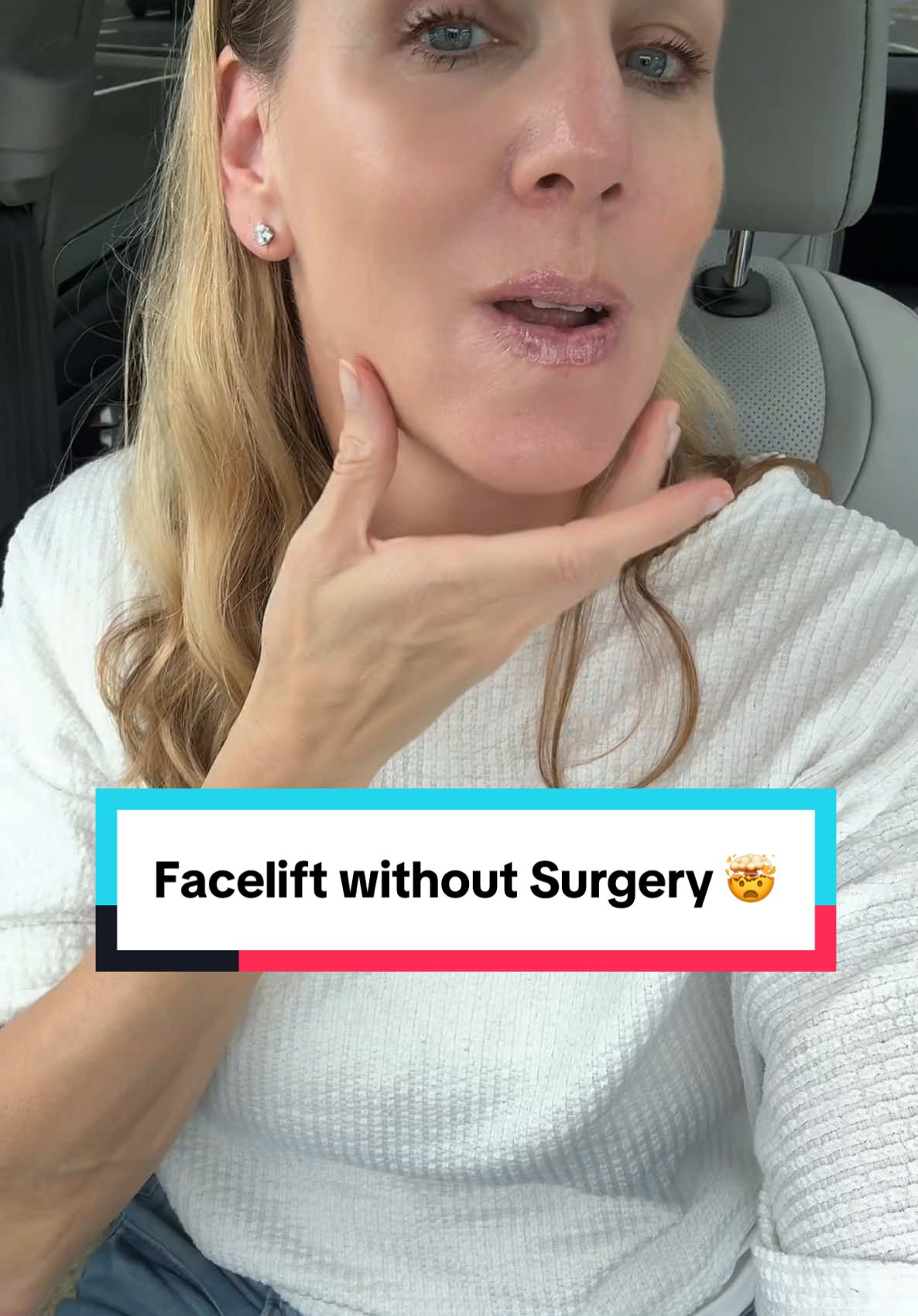 Face Yoga is amazing and amazing anti aging tip for tightening the muscles in your face and giving you a natural facelift!  I need to do more of it myself. My face is already sore from filming this video 🤣 #faceyoga #naturalfacelift #antiagingtips #tryit #holisticwellness #naturalremedy #lookyounger #antiaginghack #fyp 