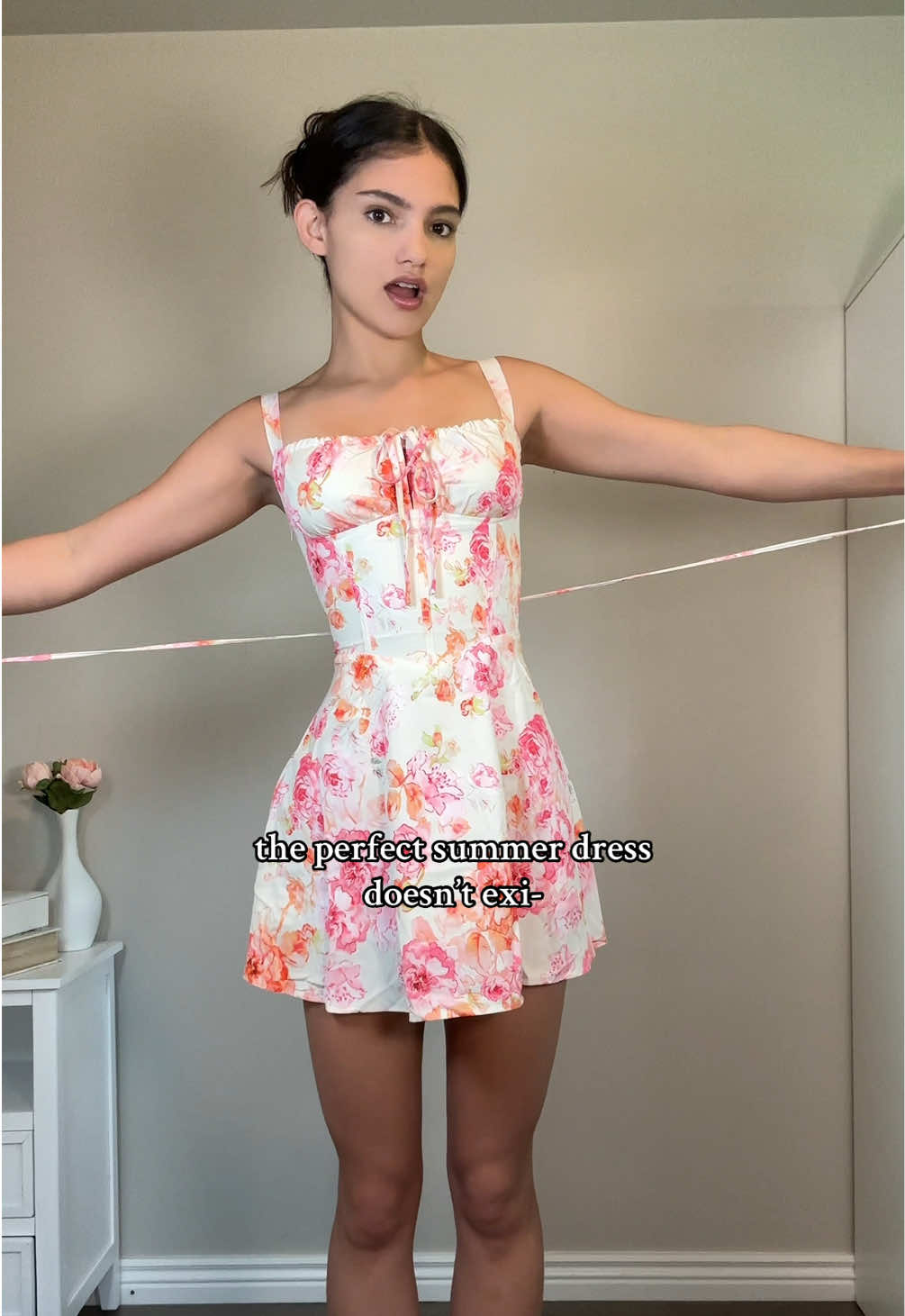 SNATCHED to the max 🦅 #springdress #springdresses #summerdress #minidress #sundresses #corsetdress #floraldresses 