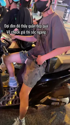 Quần gì mà giá sốc thế