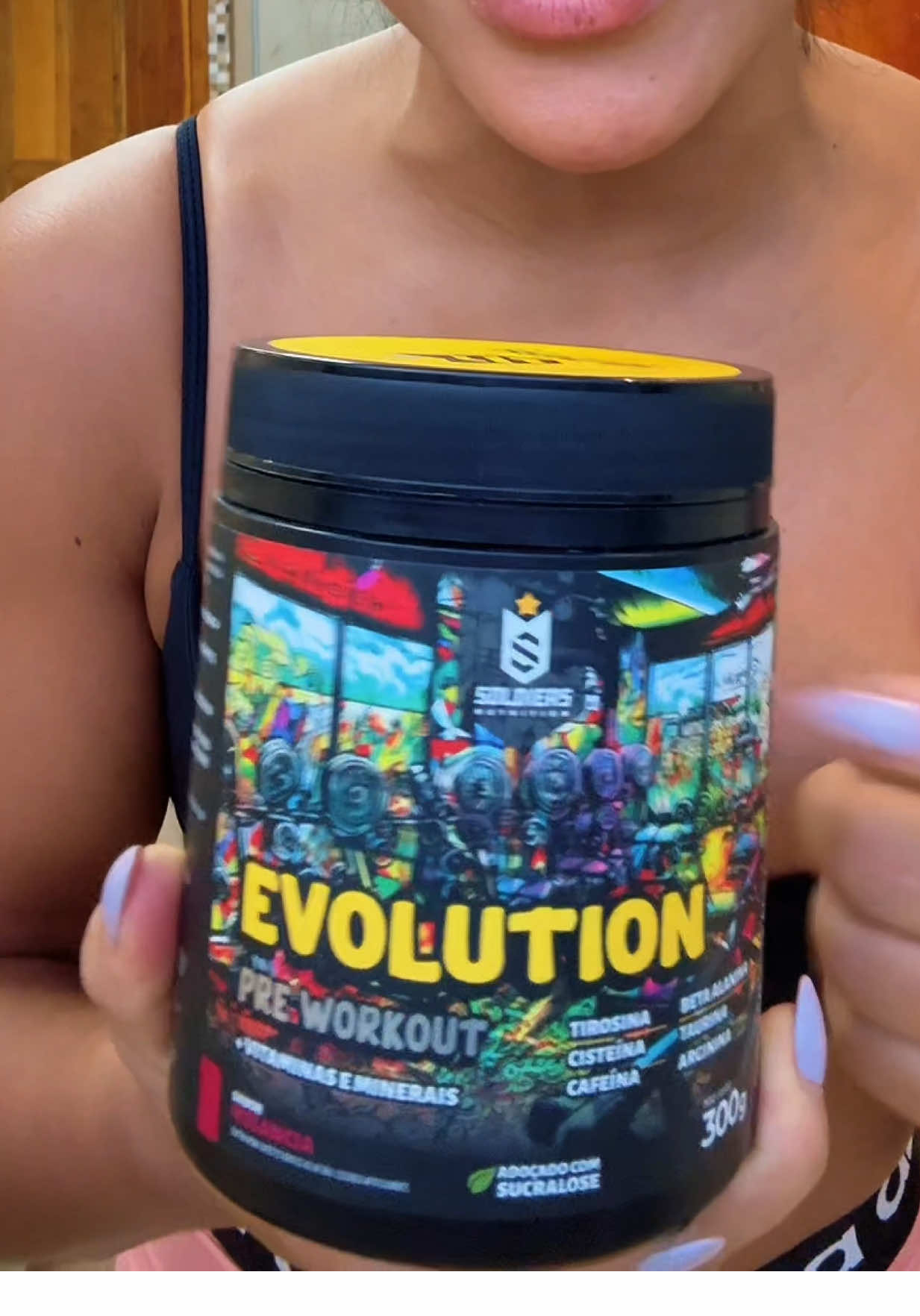 Gastei 800 calorias no treino de hoje e tudo graças a esse pré-treino ⚡️💥 Potente, saboroso, e o melhor: menos de R$60 com 300g! Quem ama treinar com disposição real vai se apaixonar! 💣🔥 #PréTreino #SoldiersNutrition #TikTokShop #EnergiaMáxima #TreinoInsano #DicaFitness #PerformanceDeVerdade #fyyyyyyyyyyyyyyyy #fypシ゚ #treino #academia #suplementos 
