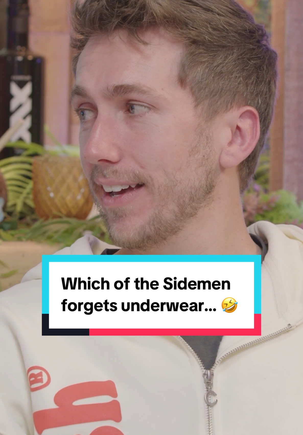 Which of the Sidemen forgets underwear… 🤣 #Miniminter #sidemen #tobjizzle #sidemensunday #funny 