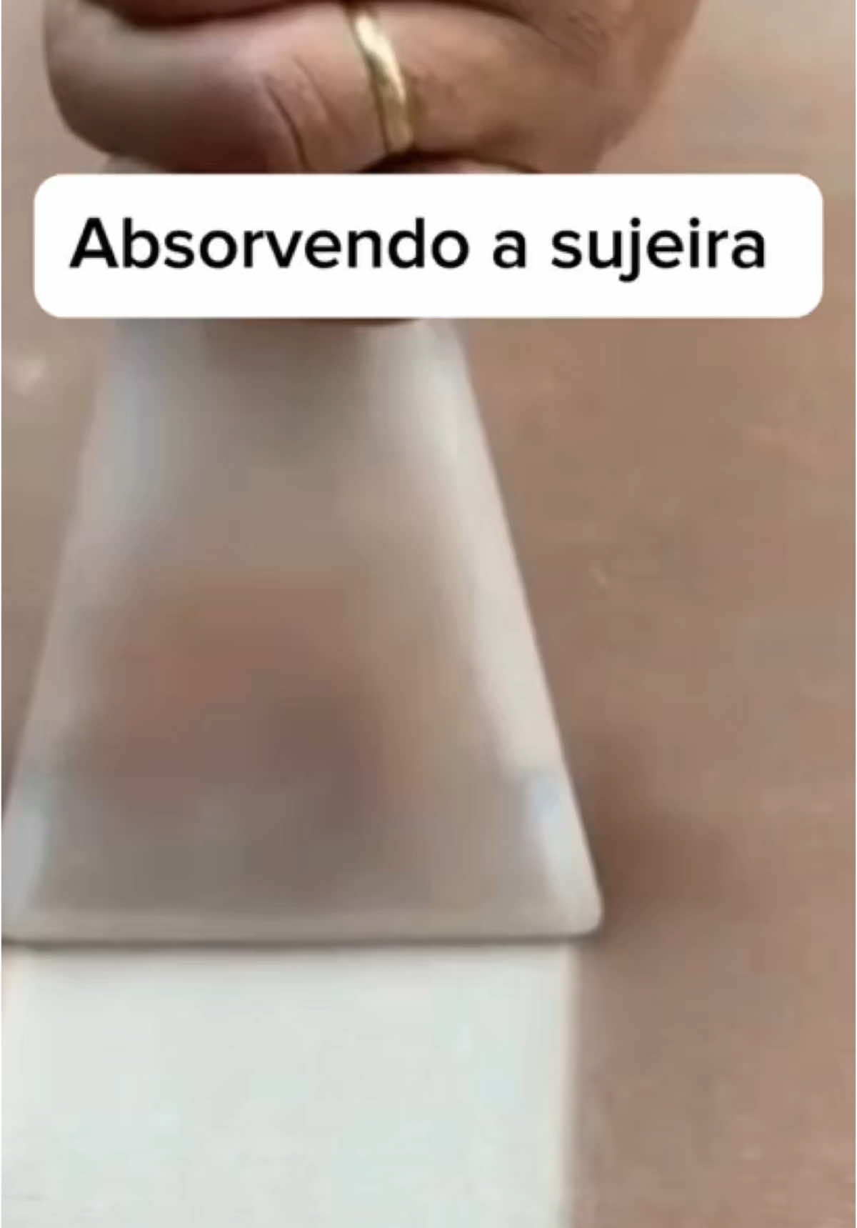 Chupando toda a sujeira ! #lavagemautomotiva #usodetailer #detalhamentoautomotivo 