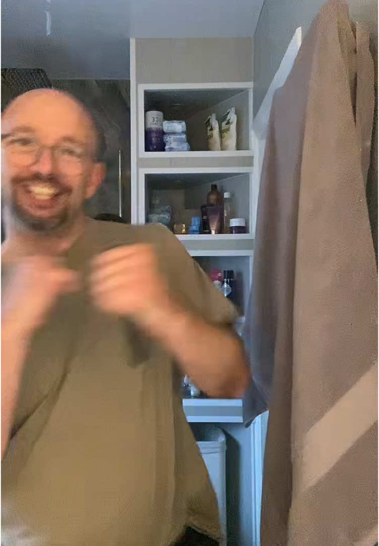 Not my dad.. 😭#fyp #fyppppppppppppppppppppppp #grwmroutine #centellaskincare #cleanser #skincare #lashes #yay @SKIN1004 US 