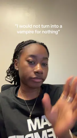 🧛🏾‍♀️