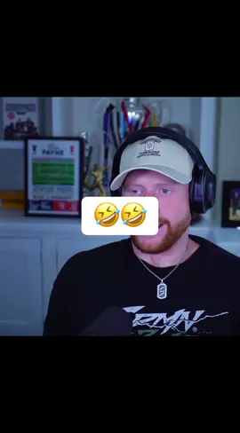 #sidemen #vik #funnyvideo #awkward #singingfail #fyp #viralvideo #ukhumor #sidemenclips #trending