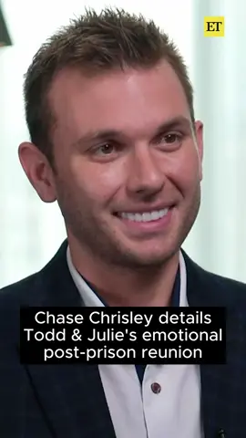 Chase Chrisley details the “beautiful moment” his parents, Todd and Julie, reunited after they were released from prison on a presidential pardon. Only on ET #toddchrisley #juliechrisley #chrisleyknowsbest