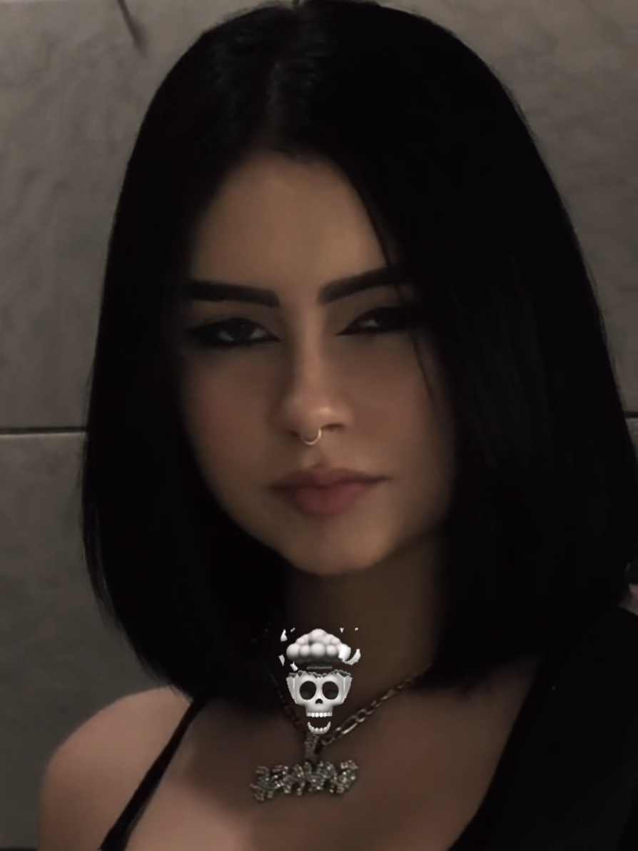 💀 @giovana coimbra #viralvideo #coimbra #pelinegra #aura #edits #plantillascapcut #plantillas 