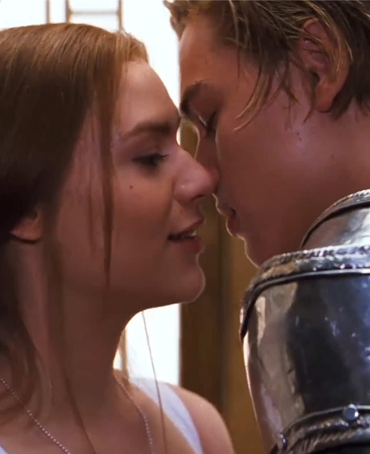 going back to my roots🥰 #edit #romeoandjuliet #leonardodicaprio #romeoandjuliet1996 #viraledit #fyp #lanadelrey 