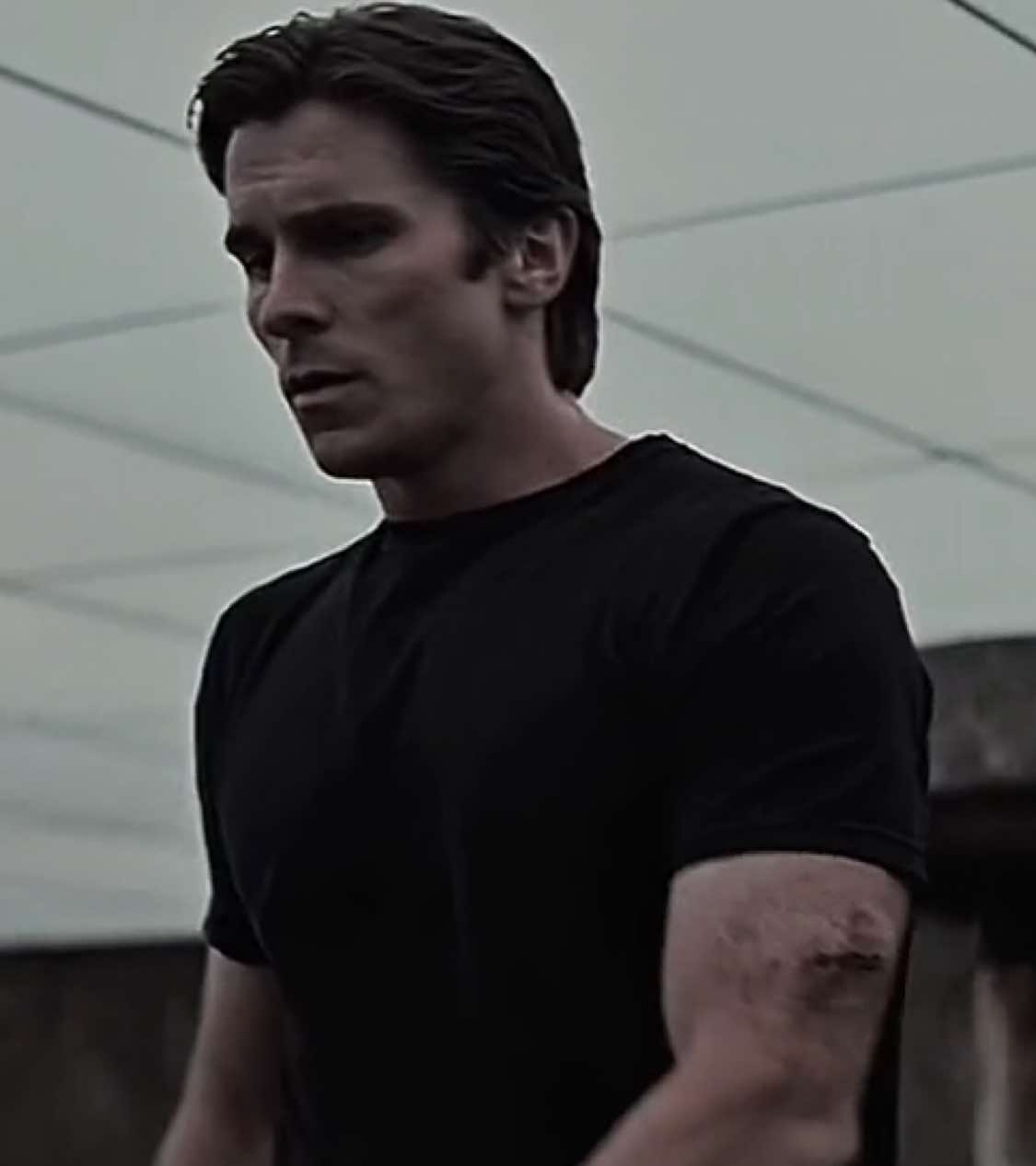 His back muscles#christianbale#batman#thedarkknight 