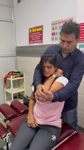 Aggressive cracks. #ไวรัล #จัดกระดูก #chiropractic #asmr #chiropracticadjustment #chiropractortiktok #watch #watch #กระแสมาแรง #คลิป #Viral #こんにちは #chiropractictherapy 