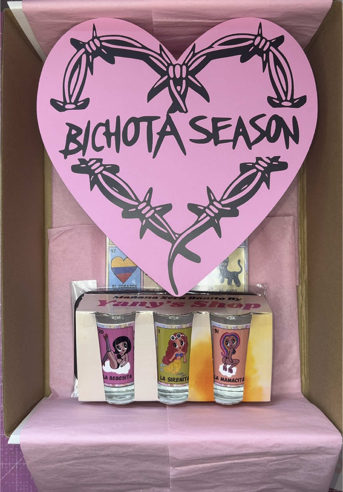 How much do you think this order cost? Most items are on sale now 🌸 #karolggiftbox #karolgbundle #karolgbundlebox #karolgloteria #karolgphonecase #karolgshotglass #karolgcardskin 