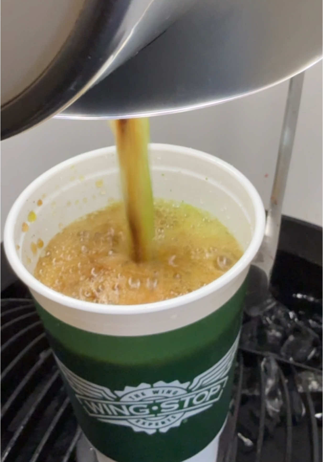 @Coca-Cola Freestyle Lime coke 🍋‍🟩🥤 My new favorite drink 😩👌🏼 #cocacolafreestyle #lime #cocacola #drink #drinkreview #wingstop 