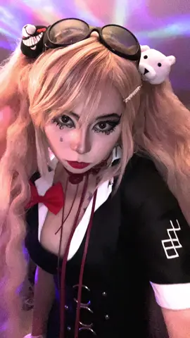 🐻‍❄️🩷🐻Im already hurt.#junkoenoshima #junkocosplay #cosplayjunko #enoshimajunkocosplay #cosplayjunkoenoshima #cosplay #junkoenoshimacosplay #danganronpacosplay #cosplaydanganronpa 