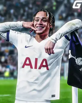 بطل اوروبا يريد تشافي سيمونز 🤍  #xavi #simons #xavisimons #tottenham #eze #eberechi #eberechieze #spurs #tottenhamhotspur 
