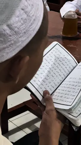 *ومن أكرم متعلما فكأنما أكرم سبعين شهيدا* 