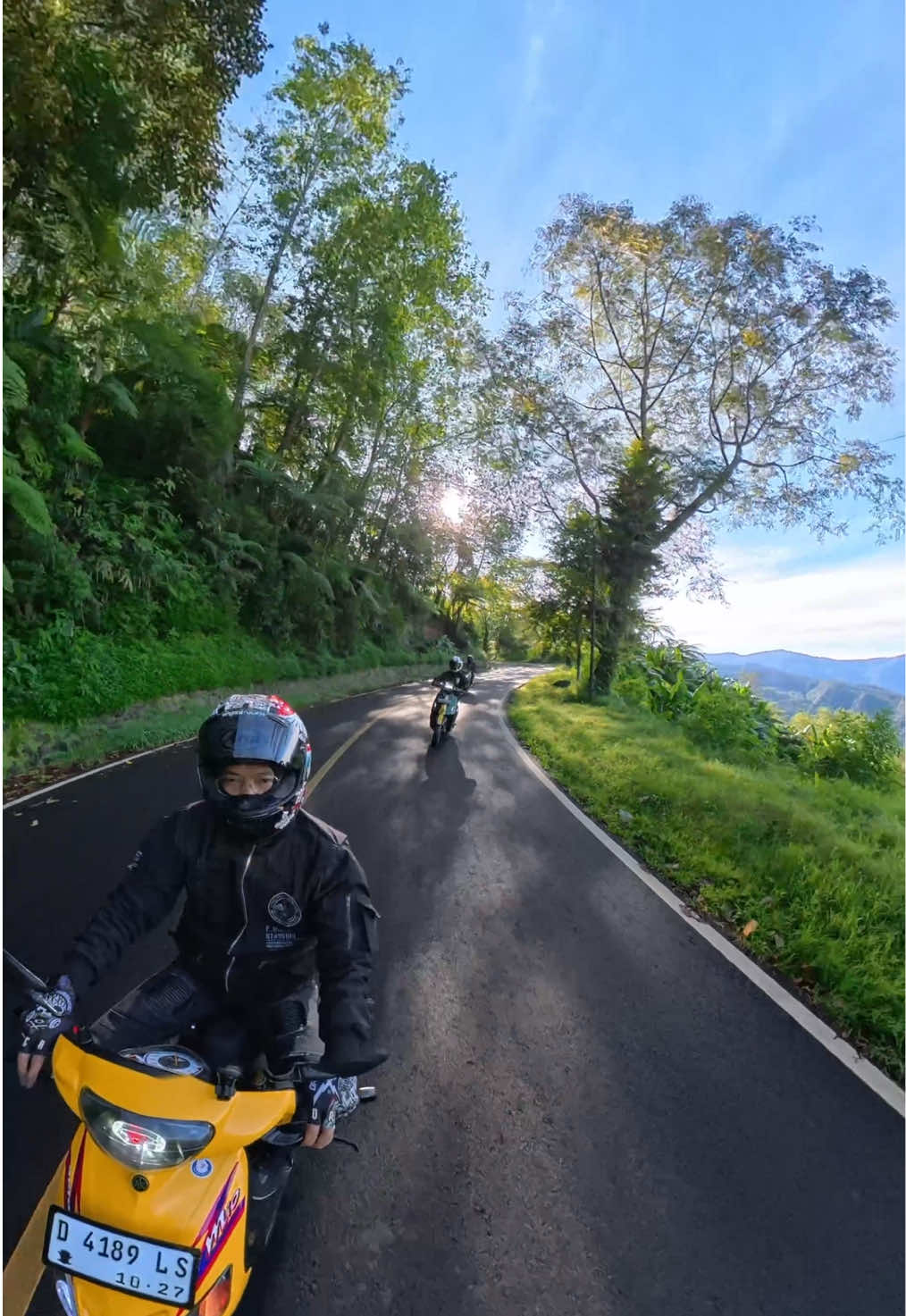 Lebih suka riding sendiri atau barengan❓⛰️🌅 #motovlog #insta360 #insta360x5 #mio #miosporty #mioproper #miononstep #touring #msbxhmv 