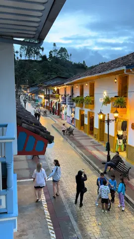 Calle Real de Salento #salento #salentotiktok #colombiano #quindio #paratiiiiiiiiiiiiiiiiiiiiiiiiiiiiiii #fypシ゚  