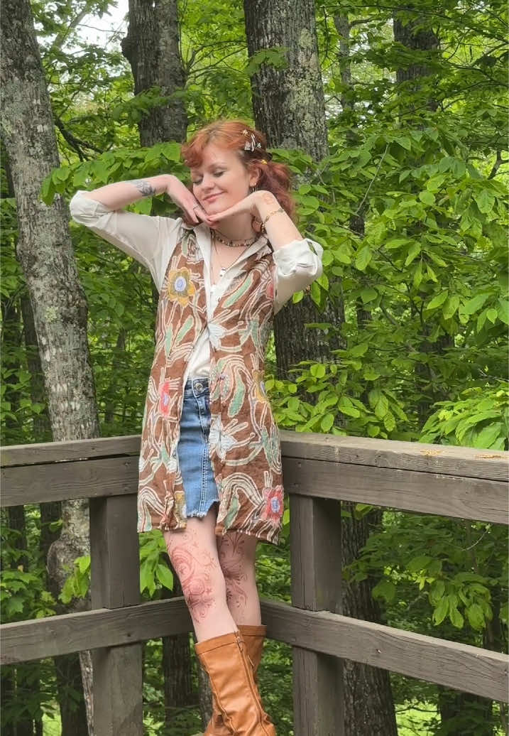 the outfit is better than the editing #fashion #OOTD #uniquefashion #artist