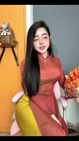 Thính nơi đâu cứ bay lung tungggg #xuhuong #tiktok #giaovien #trend #remix #thính 