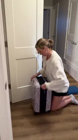 feeling so much better after unpacking🤩🫶🏼 #refresh #reset #postravel #eveningvlog #Lifestyle #wife 