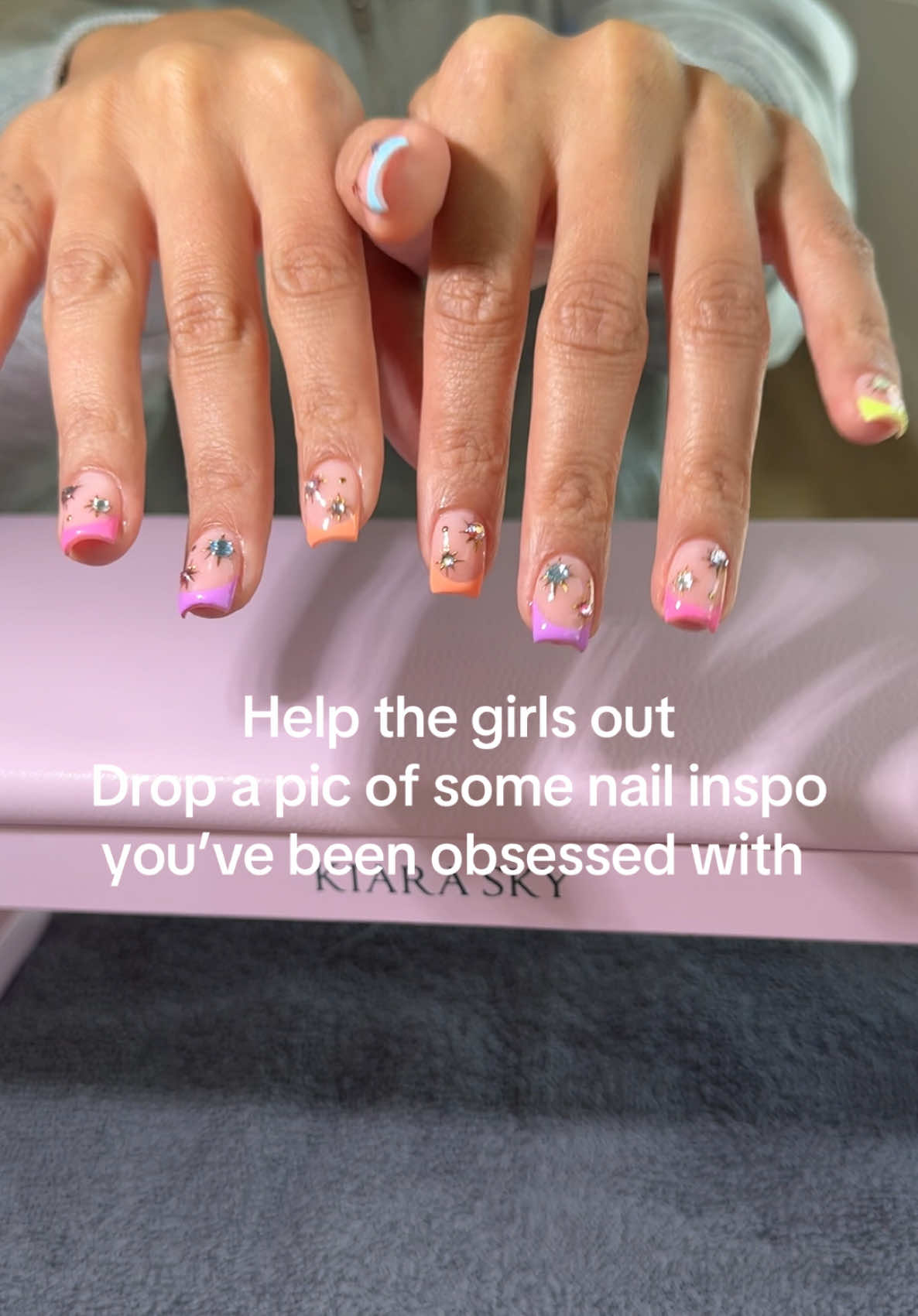 Help the girlies out  #nails #nailinspo #manicure #gelnails 