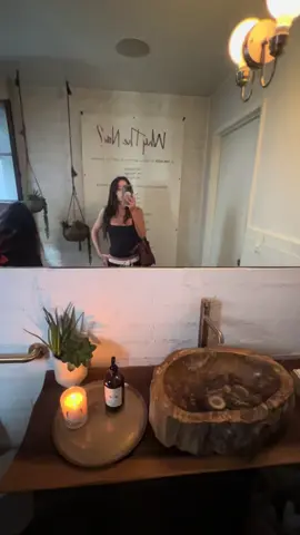 @TheNOWMassage such a good massage and cozy vibes @Miss Lymph ANGEL n best lymphatic drainage ever!!! i feel like a princess thank u thank you couldn’t recommend more🌬️🌬️🫧🫧🫧🌸 so grateful 