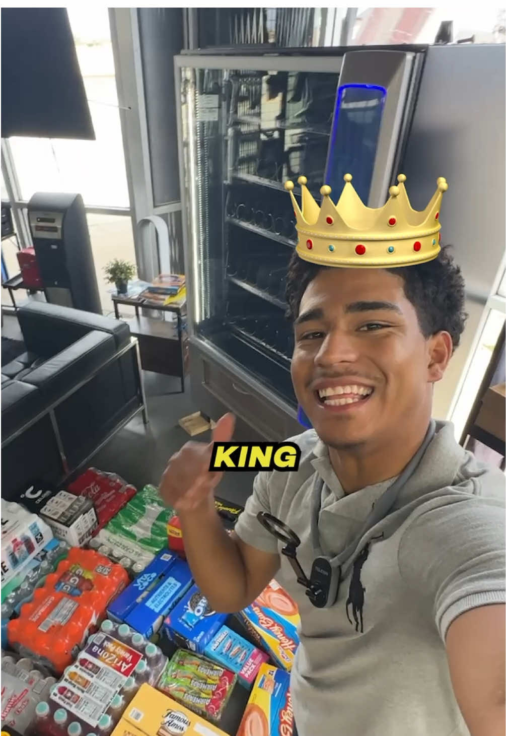 Building a Snack Empire Part 1 Im the Snack King and i was the Best Snack Seller I Sold snacks at school and i started sellign snacks out of school How? Vendign Machines So after i graduated Highschool i started a vendign machine business... but... it didnt go as planned. i really got kicked out 😭🙏 From Selling Snacks to Selling Snacks ✌️😭 Hashtags #viral #money #business #hustle #entrepreneur #sellingatschool #sidehustle #fyp #vending #vendingmachine #packing #chips #sellingsnacksatschool #sellingchips #Packingvendingmachine #vendingmachine #vendingmachineowner #sidehustle #business #smallbuisness #vendingmachines #viral #entrepreneur #youngentrepreneur #sellingsnacks #sellingsnacksatschool 