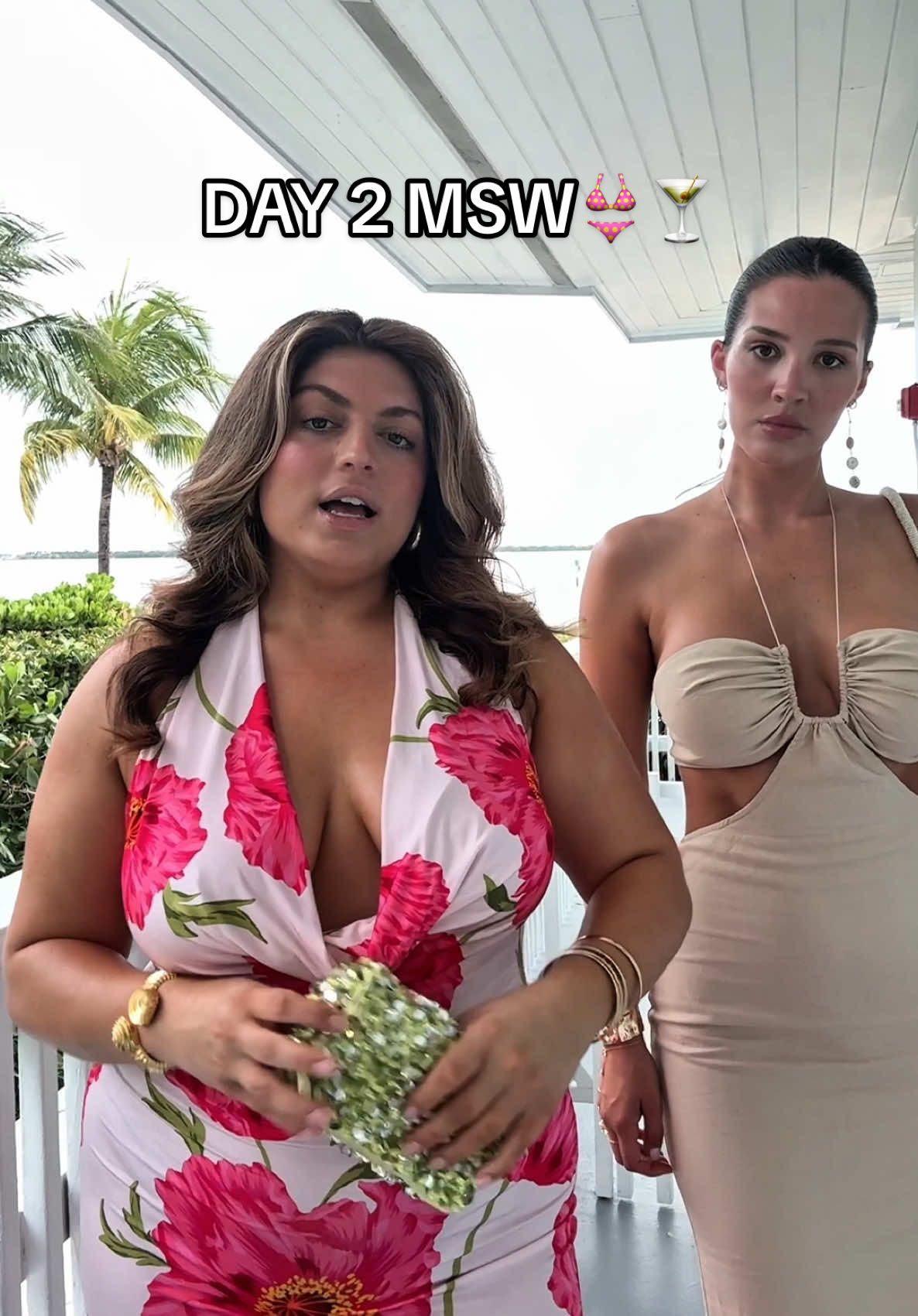day 2 MSW fit check!!!💕🌴 @𝓝 #miamibeach #miami #swimweek #curvemodel #modeling #fitcheck #outfitinspo 