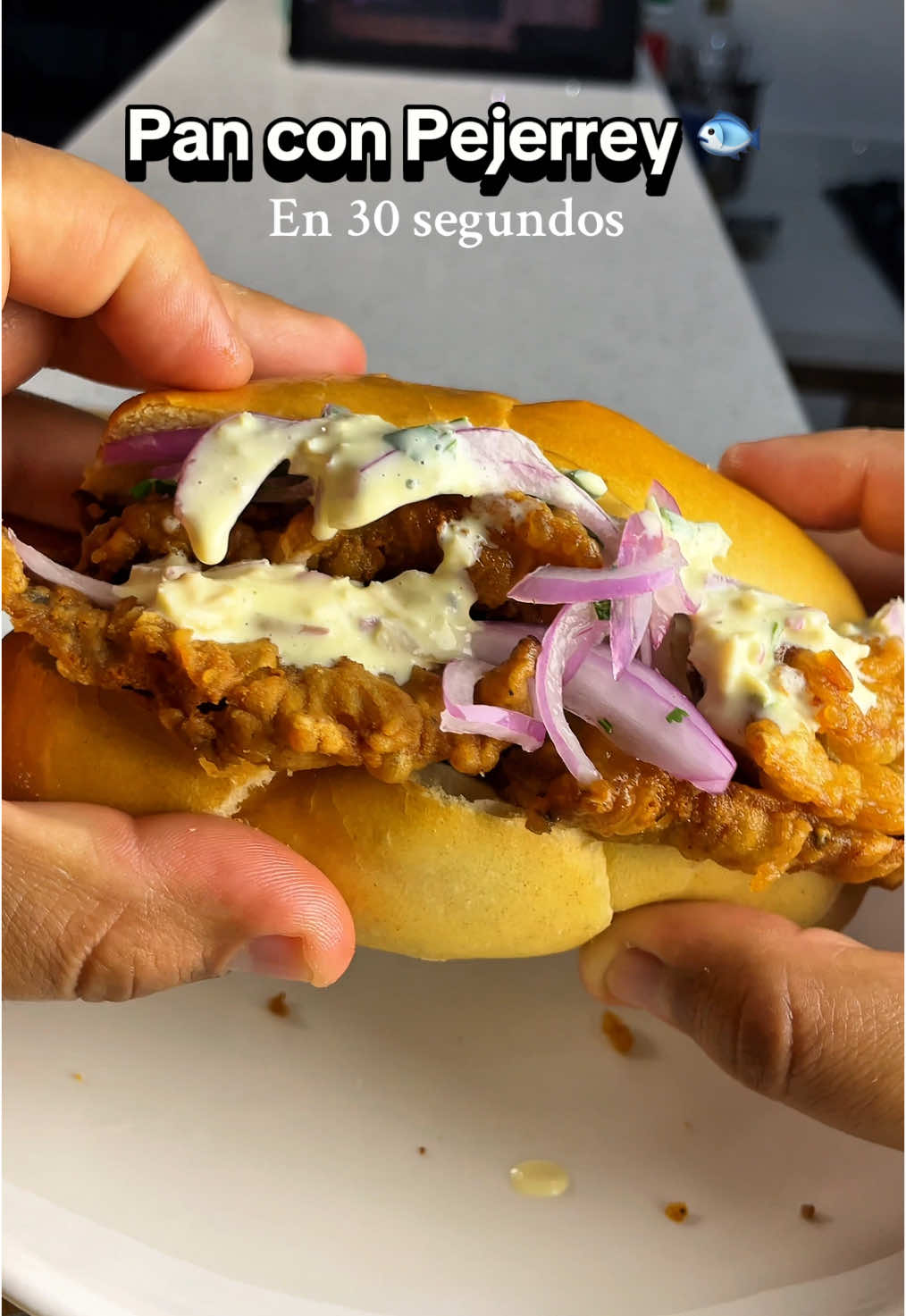Pan con pejerrey en 30 segundos #panconpejerrey #pejerrey #antoniocoronel #xyzcba 