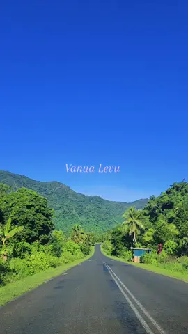 Morning drive to L.Abasa Airport. The landscapes in Vanua Levu is such a contrast to Viti Levu. Majestic mountains and pine forests that go on for eternity. It's easy to be mesmerized when youre not used to it. Absolutely captivating. Who can beat you Vanua Levu.  #vanualevu #seqaqa #labasa #savusavu #fiji #Home #islandlife #mountains #forests 