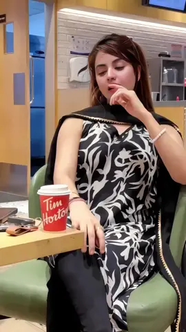 #piyanka_mongia #viralvideo #tiktok #karachi 