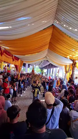 seng kunu kupinge panas seng kene tak gowo joget ae mas @putra bungsu 99 @AD⚡ @@BOLONE_LGM_AUDIO @LGM_Audio #horegjawatimur #fyppppppppppppppppppppppp   