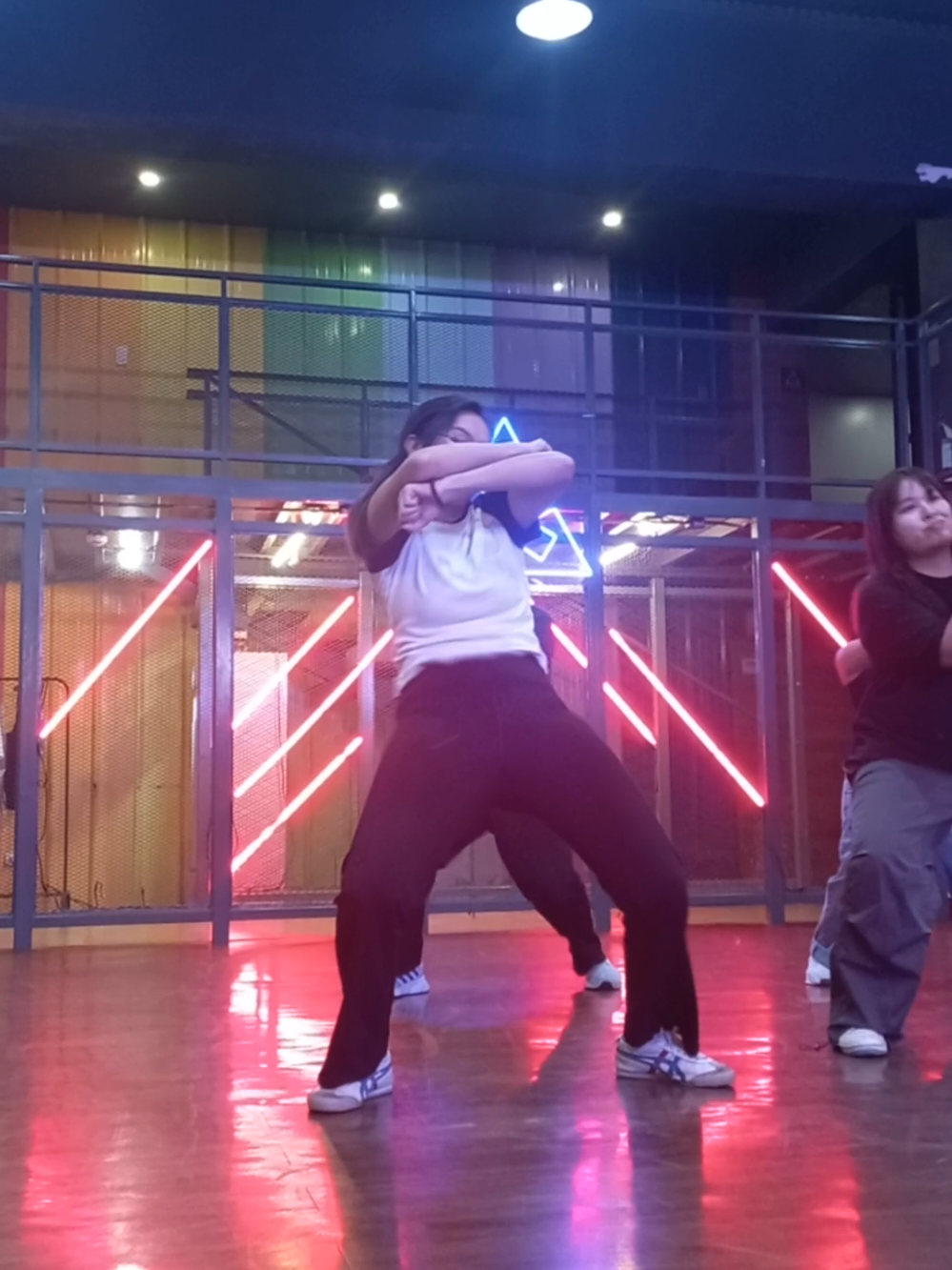 adult beginners class with @jbmenguito ❤️ #fyp #dance #theaddlibdancestudio #danceclass