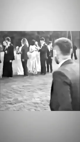 بعت الحب وتخليت ☹️💔  #psg #naymar #🇧🇷  #foryoupage #viraltiktok #greenscreen #متوهق #viral #fyp #foryou #explore 