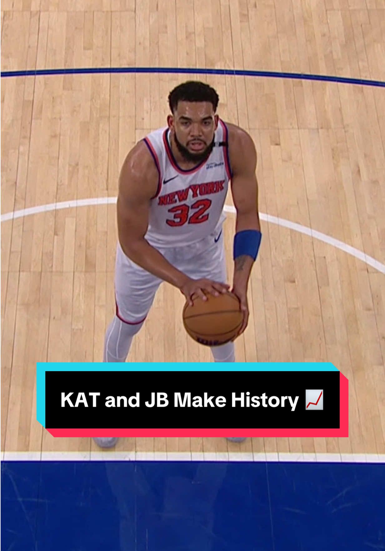 Jalen Brunson is one of four players ever to record 30+ PTS and 5+ AST 10 or more times in a single #NBAPlayoffs run and KAT has the third most 20/10 games in a single Playoff run for the #Knicks 📈😤 #NBA #basketball 