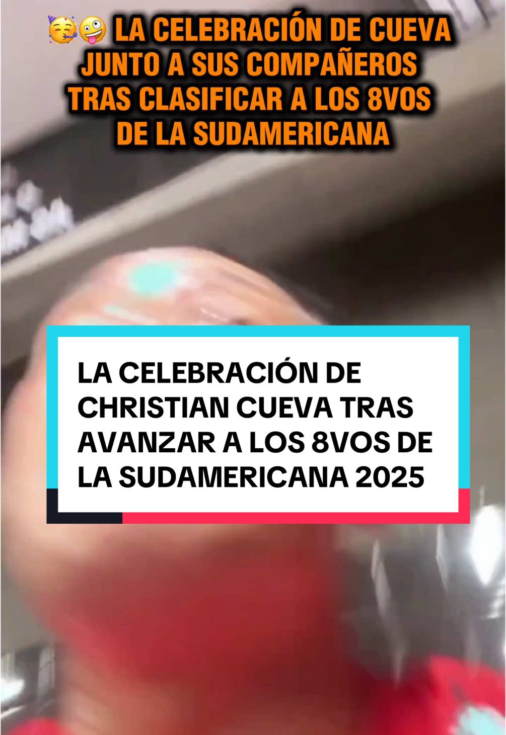 😉👊🏻¡RESPETEN A CUEVA! Al ritmo del cervecero 🎶 Christian Cueva celebró la clasificación a los 8vos de final de la Copa Sudamericana 2025, tras quedar PRIMEROS EN SU GRUPO.  ➡️El peruano anotó el gol del empate ante Atlético Mineiro 🇧🇷.  #christiancueva #cienciano #futbolperuano #liga1 #peru #parati 