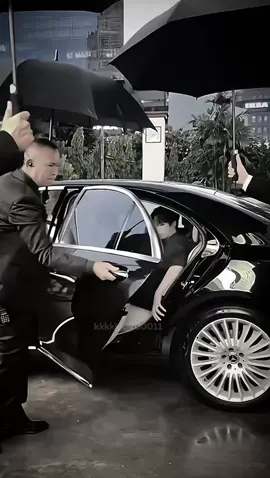 ชาติ ศาสนา พระมหาธัชชัย🧎🏼‍♀️🧎🏼‍♀️#ธัชชัยลิ้มปัญญากุล #phu #bus #fypシ #foryou #พันธมิตรแบบชําระเงิน 