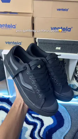 hitam manis lebih menggoda😍🤙 join live guys asa promo menarik nihh!!🔥 #ventelaofficial #ventelashoes #Guncang66SpesialGajian 