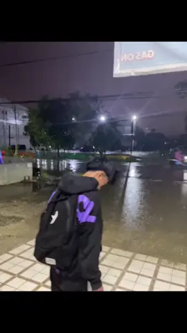 post jam segini rame ga ya? #fotolive #gasukaskip📵 #cowokganteng #masukberandamuu #fypシ゚ #motss? #xbycza #fu #antipin #bantulike 