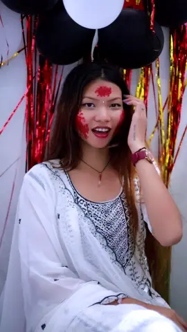 Raja g mu ferlelr bani😫🤍🖤#Sukoon♥️ @Nabin Kusmi🥀❤ #strong❤️‍ #garima🖤🤗 #tharunigirl❤️ #bhojpurisong #bestfriend🌙💗✨ @#🩺SAB____NAM# #southkorea 