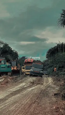 lama nda anu😁 #grandmaxpickup #sawitontiktok #sawitkalimantan #fyp #grandmaxkalimantan #muatsawit 