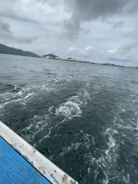 Ba năm tình cảm chẳng đủ…’’ 